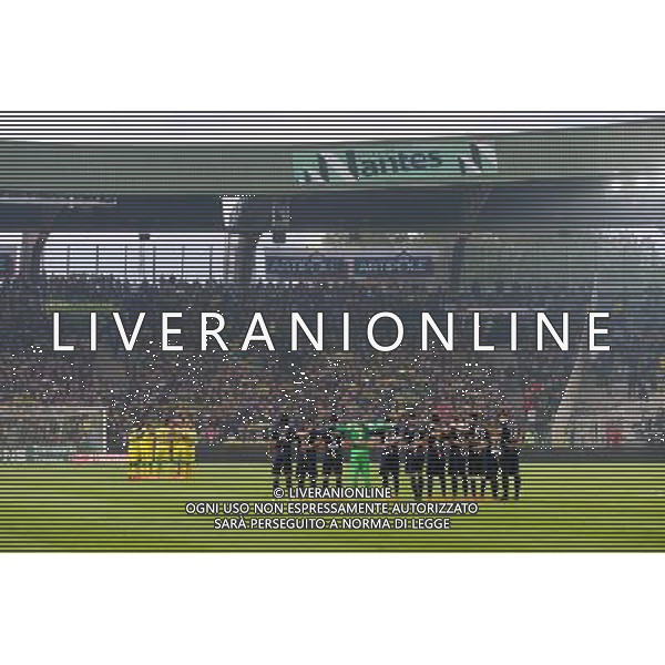 Illustration Equipe Nantes / PSG - Minute de Silence pour le Nepal - 03.05.2015 - Nantes / Paris Saint Germain - 35eme journee de Ligue 1 Photo : Vincent Michel / Icon Sport AG ALDO LIVERANI SAS ONLY ITALY