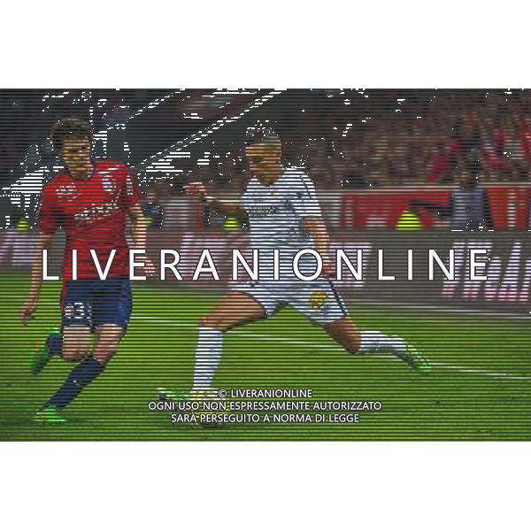 Benjamin PAVARD / Alharbi EL JADEYAOUI - 03.02.2015 - Lille / Lens - 35eme journee de Ligue 1 Photo : Dave Winter / Icon Sport AG ALDO LIVERANI SAS ONLY ITALY