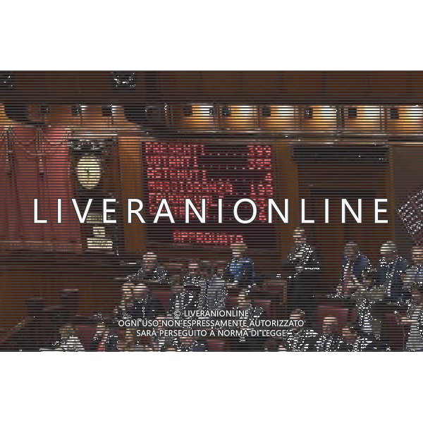 Roma - 04/05/2015 - Montecitorio - Voto di fiducia sulla legge elettorale Italicum nella foto TABELLONE DEL VOTO FINALE SULLA LEGGE ITALICUM foto fabrizio corradetti-ag aldo liverani sas