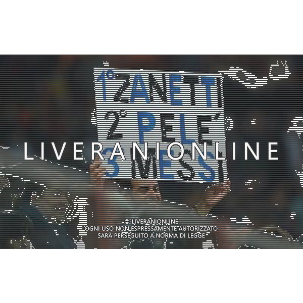 Zanetti and Friends Match for Expo Milano 2015 Milano - 04.05.2015 Nella Foto:tifosi zanetti /Ph.Vitez-Ag. Aldo Liverani