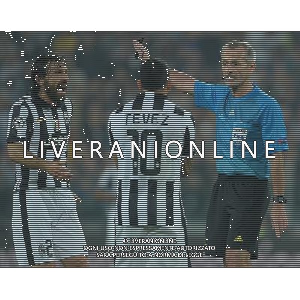 UEFA Champions League 2014/2015 Semifinale Andata Torino- 05.05.2015 Juventus-Real Madrid Nella Foto:carlos tevez e andrea pirlo protestano con arbitro atkinson /Ph.Vitez-Ag. Aldo Liverani