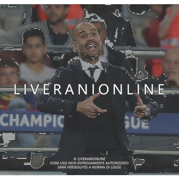 firo Fu§ball, Fussball, 06.05.2015 Uefa Champions League, CL Saison 2014/2015 CHL Halbfinale, Hinspiel FCB FC Barcelona - FCB FC Bayern MŸnchen Muenchen FCB Trainer Coach Pep Guardiola, Gestik, Geste, EnttŠuschung enttŠuscht Enttaeuschung enttaeuscht unzufrieden /AGENZIA ALDO LIVERANI SAS - ITALY ONLY - EDITORIAL USE ONLY - Barcellona Vs Bayern Monaco semifinale andata champions League 06 maggio 2015