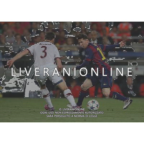firo Fu§ball, Fussball, 06.05.2015 Uefa Champions League, CL Saison 2014/2015 CHL Halbfinale, Hinspiel FCB FC Barcelona - FCB FC Bayern MŸnchen Muenchen 3:0 FCB Xabi Alonso, Barca Lionel Messi, Zweikampf Duell /AGENZIA ALDO LIVERANI SAS - ITALY ONLY - EDITORIAL USE ONLY - Barcellona Vs Bayern Monaco semifinale andata champions League 06 maggio 2015