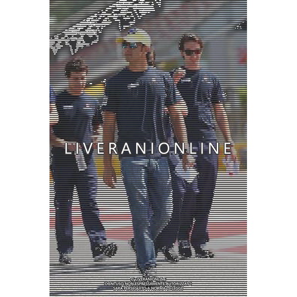 Felipe Nasr (BRA) Sauber F1 Team walks the circuit. 07.05.2015. Formula 1 World Championship, Rd 5, Spanish Grand Prix, Barcelona, Spain, Preparation Day. /AGENZIA ALDO LIVERANI SAS - ITALY ONLY - EDITORIAL USE ONLY - Gp f1 Barcellona Spagna - preparativi