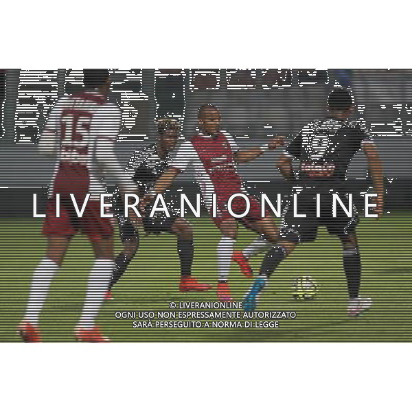 Florent MALOUDA / Ibrahim didier NDONG - 09.05.2015 - Metz / Lorient - 36eme journee de Ligue 1 Photo : Fred Marvaux / Icon Sport AG ALDO LIVERANI SAS ONLY ITALY