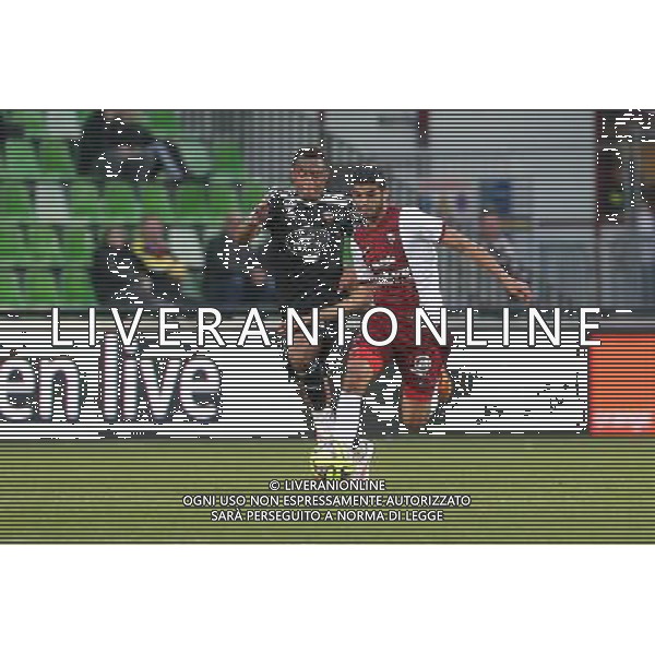 Jordan AYEW / Ferjani SASSI - 09.05.2015 - Metz / Lorient - 36eme journee de Ligue 1 Photo : Fred Marvaux / Icon Sport AG ALDO LIVERANI SAS ONLY ITALY