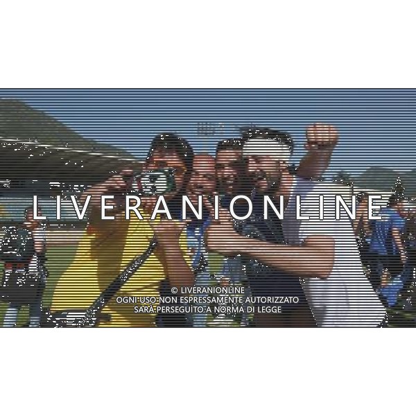 Lumezzane - Novara Campionato calcio di Lega Pro, Lumezzane 10 maggio 2015. nella foto esultanze finali del Novara, per la promozione in Serie B Ph Fotolive Simone Venezia/AGENZIA ALDO LIVERANI Sas