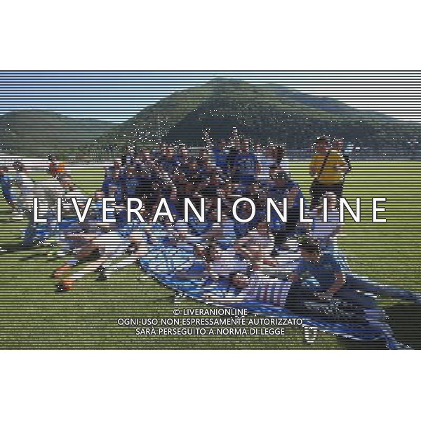 Lumezzane - Novara Campionato calcio di Lega Pro, Lumezzane 10 maggio 2015. nella foto esultanze finali del Novara, per la promozione in Serie B Ph Fotolive Simone Venezia/AGENZIA ALDO LIVERANI Sas
