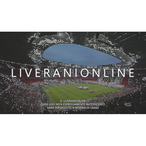 firo Fu§ball, Fussball, 12.05.2015 Uefa Champions League, CL Saison 2014/2015 CHL Halbfinale, RŸckspiel FCB FC Bayern MŸnchen Muenchen - FCB FC Barcelona Choreographie, Choreo, Choreografie, Banner, Fans, Fankurve, Fans, †bersicht, Allianz Arena, StadionŸbersicht, Flutlicht, Blaue Stunde, Rasen, Stadiondach $worldrights Es gelten unsere AGB, einsehbar auf www.firosportphoto.de copyright by firo sportphoto: Coesfelder Str.207 48249 DŸlmen www.firosportphoto.de mail@firosportphoto.de (V o l k s b a n k B o c h u m - W i t t e n ) BLZ.: 430 601 29 Kt. Nr.: 341 117 100 Tel:Ê 02594 - 9916004 Fax:Ê02594 - 9916005 AG ALDO LIVERANI SAS ONLY ITALY