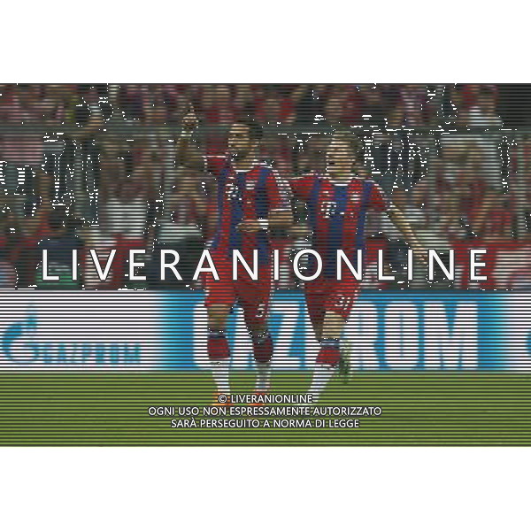 firo Fu§ball, Fussball, 12.05.2015 Uefa Champions League, CL Saison 2014/2015 CHL Halbfinale, RŸckspiel FCB FC Bayern MŸnchen Muenchen - FCB FC Barcelona Jubel Freude Spa§ lacht Lachen Emotion Torjubel Gestik Geste, FCB Medhi Benatia, FCB Bastian Schweinsteiger $worldrights Es gelten unsere AGB, einsehbar auf www.firosportphoto.de copyright by firo sportphoto: Coesfelder Str.207 48249 DŸlmen www.firosportphoto.de mail@firosportphoto.de (V o l k s b a n k B o c h u m - W i t t e n ) BLZ.: 430 601 29 Kt. Nr.: 341 117 100 Tel:Ê 02594 - 9916004 Fax:Ê02594 - 9916005 AG ALDO LIVERANI SAS ONLY ITALY