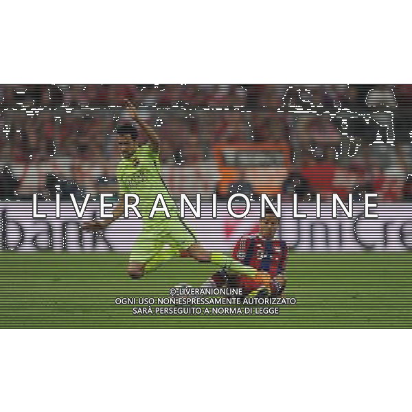 firo Fu§ball,Fussball, 12.05.2015 Uefa Champions League, CL, Saison 2014/2015 Halbfinale RŸckspiel, FC Bayern MŸnchen, Muenchen, FCB, - FC Barcelona, Zweikampf, Thiago Alcantara do Nascimento, Bayern, gegen Sergio Busquets, Barcelona, $worldrightsEs gelten unsere AGB, einsehbar auf www.firosportphoto.de copyright by firo sportphoto: Coesfelder Str.207 48249 DŸlmen www.firosportphoto.de mail@firosportphoto.de (V o l k s b a n k B o c h u m - W i t t e n ) BLZ.: 430 601 29 Kt. Nr.: 341 117 100 Tel:Ê 02594 - 9916004 Fax:Ê02594 - 9916005 AG ALDO LIVERANI SAS ONLY ITALY