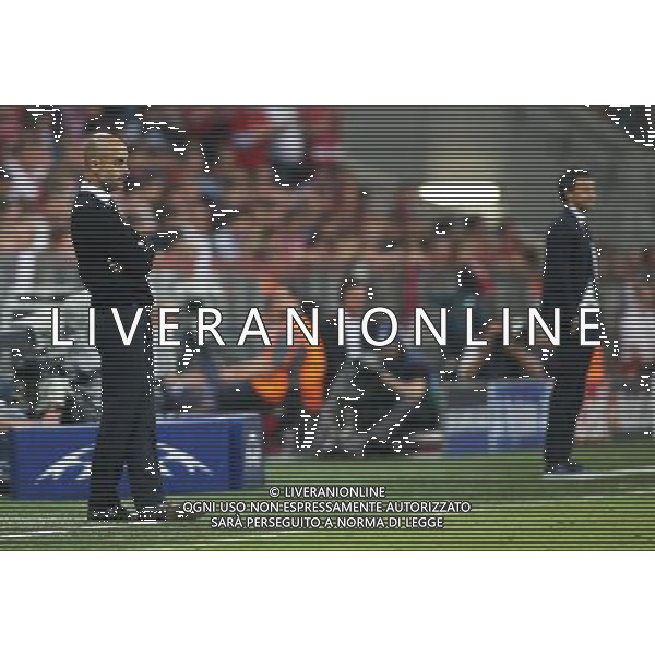 firo Fu§ball, Fussball, 12.05.2015 Uefa Champions League, CL Saison 2014/2015 CHL Halbfinale, RŸckspiel FCB FC Bayern MŸnchen Muenchen - FCB FC Barcelona 3:2 FCB Trainer Coach Pep Guardiola, ganze figur, EnttŠuschung enttŠuscht Enttaeuschung enttaeuscht unzufrieden, Barca Trainer Coach Luis Enrique $worldrights Es gelten unsere AGB, einsehbar auf www.firosportphoto.de copyright by firo sportphoto: Coesfelder Str.207 48249 DŸlmen www.firosportphoto.de mail@firosportphoto.de (V o l k s b a n k B o c h u m - W i t t e n ) BLZ.: 430 601 29 Kt. Nr.: 341 117 100 Tel:Ê 02594 - 9916004 Fax:Ê02594 - 9916005 AG ALDO LIVERANI SAS ONLY ITALY