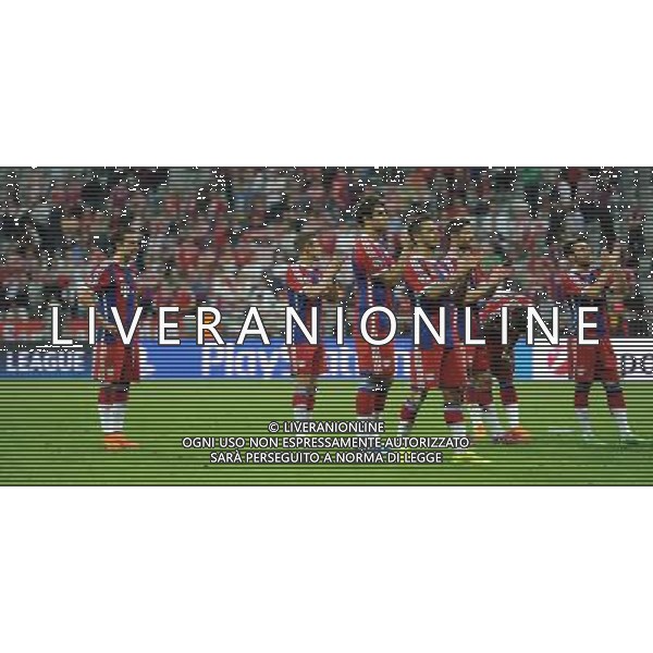 firo Fu§ball, Fussball, 12.05.2015 Uefa Champions League, CL Saison 2014/2015 CHL Halbfinale, RŸckspiel FCB FC Bayern MŸnchen Muenchen - FCB FC Barcelona 3:2 FCB Mario Gštze Goetze, steht abseits von den mannschaftskollegen, mehr als 5 fŸnf fuenf Spieler $worldrights Es gelten unsere AGB, einsehbar auf www.firosportphoto.de copyright by firo sportphoto: Coesfelder Str.207 48249 DŸlmen www.firosportphoto.de mail@firosportphoto.de (V o l k s b a n k B o c h u m - W i t t e n ) BLZ.: 430 601 29 Kt. Nr.: 341 117 100 Tel:Ê 02594 - 9916004 Fax:Ê02594 - 9916005 AG ALDO LIVERANI SAS ONLY ITALY