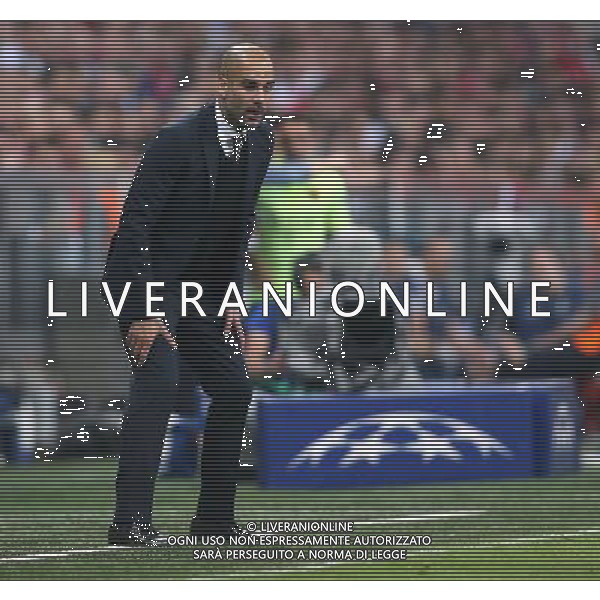 firo Fu§ball, Fussball, 12.05.2015 Uefa Champions League, CL Saison 2014/2015 CHL Halbfinale, RŸckspiel FCB FC Bayern MŸnchen Muenchen - FCB FC Barcelona 3:2 FCB Trainer Coach Pep Guardiola, Gestik, Geste, ganze figur $worldrights Es gelten unsere AGB, einsehbar auf www.firosportphoto.de copyright by firo sportphoto: Coesfelder Str.207 48249 DŸlmen www.firosportphoto.de mail@firosportphoto.de (V o l k s b a n k B o c h u m - W i t t e n ) BLZ.: 430 601 29 Kt. Nr.: 341 117 100 Tel:Ê 02594 - 9916004 Fax:Ê02594 - 9916005 AG ALDO LIVERANI SAS ONLY ITALY