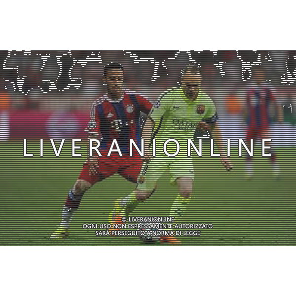 firo Fu§ball,Fussball, 12.05.2015 Uefa Champions League, CL, Saison 2014/2015 Halbfinale RŸckspiel, FC Bayern MŸnchen, Muenchen, FCB, - FC Barcelona, 3 : 2, Zweikampf, Thiago Alcantara do Nascimento, Bayern, gegen Andres Iniesta, Barcelona, $worldrightsEs gelten unsere AGB, einsehbar auf www.firosportphoto.de copyright by firo sportphoto: Coesfelder Str.207 48249 DŸlmen www.firosportphoto.de mail@firosportphoto.de (V o l k s b a n k B o c h u m - W i t t e n ) BLZ.: 430 601 29 Kt. Nr.: 341 117 100 Tel:Ê 02594 - 9916004 Fax:Ê02594 - 9916005 AG ALDO LIVERANI SAS ONLY ITALY