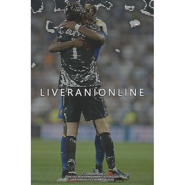 UEFA Champions League 2014/2015 Semifinale Ritorno Madrid - 13.05.2015 Real Madrid-Juventus Nella Foto: abbraccio gianluigi buffon che esulta con paul pogba /Ph.Vitez-Ag. Aldo Liverani