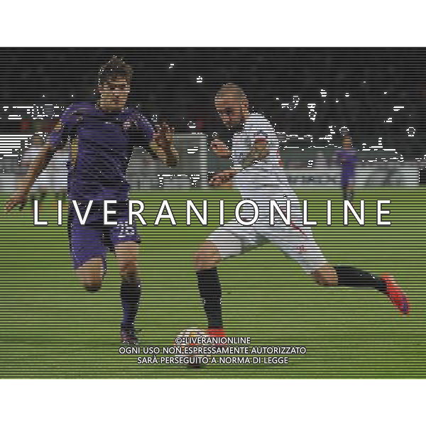 UEFA Europa League 2014/2015 Semifinale Ritorno Firenze - 14.05.2015 Fiorentina-Siviglia Nella Foto: vidal e alonso /Ph.Vitez-Ag. Aldo Liverani