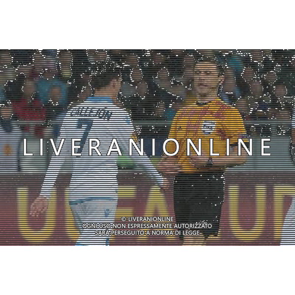 Dnipro - Napoli UEFA Europa League 2014/2015 Semifinale Ritorno Kiev 14.05.2015 Nella Foto: LORENZO CALLEJON E ARBITRO MAZIC ©Ag. Aldo Liverani Sas/AGENZIA ALDO LIVERANI Sas
