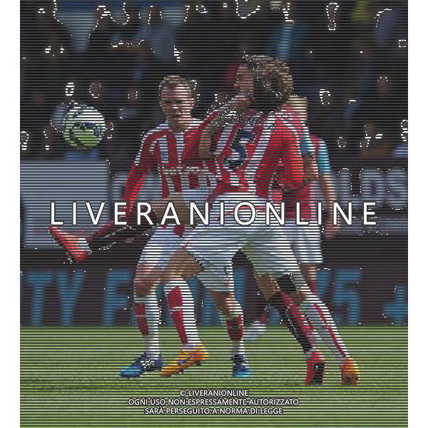 Burnley\'s Danny Ings vies for possession with Stoke City\'s Marc Muniesa Photographer Chris Vaughan/CameraSport Football - Barclays Premiership - Burnley v Stoke City - Saturday 16th May 2015 - Turf Moor - Burnley © CameraSport - 43 Linden Ave. Countesthorpe. Leicester. England. LE8 5PG - Tel: +44 (0) 116 277 4147 - admin@camerasport.com - www.camerasport.com AG ALDO LIVERANI SAS ONLY ITALY