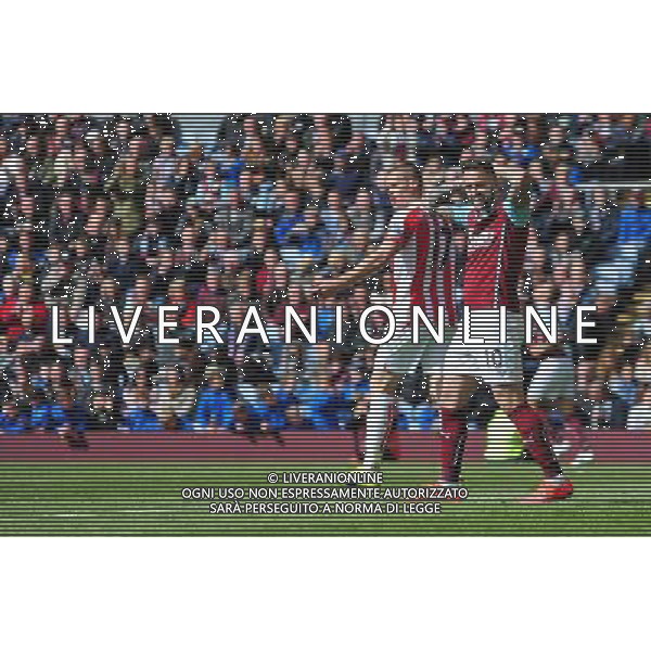 Burnley\'s Danny Ings puts his hands on his head after failing to connect with a cross from Burnley\'s Ashley Barnes Photographer Chris Vaughan/CameraSport Football - Barclays Premiership - Burnley v Stoke City - Saturday 16th May 2015 - Turf Moor - Burnley Â¬Â© CameraSport - 43 Linden Ave. Countesthorpe. Leicester. England. LE8 5PG - Tel: +44 (0) 116 277 4147 - admin@camerasport.com - www.camerasport.com AG ALDO LIVERANI SAS ONLY ITALY
