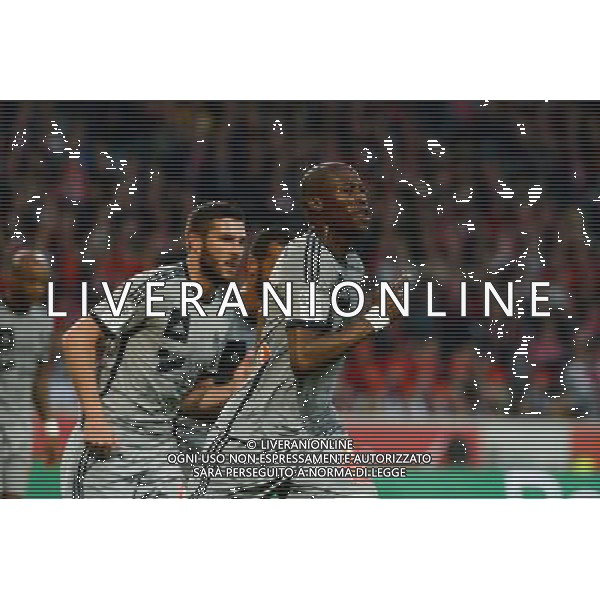 Joie Andre Pierre GIGNAC / Rod FANNI - 16.05.2015 - Lille / Marseille - 37eme journee de Ligue 1 Photo : Gaston Petrelli / Icon Sport /AGENZIA ALDO LIVERANI Sas - ITALY ONLY - EDITORIAL USE ONLY