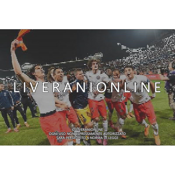 Joie PSG Champion - Edinson CAVANI / MARQUINHOS / Nicolas DOUCHEZ / Thiago SILVA - 16.05.2015 - Montpellier / Paris Saint Germain - 37eme journÌ©e de Ligue 1 Photo : Alexandre Dimou / Icon Sport AG ALDO LIVERANI SAS ONLY ITALY