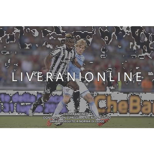 Roma - 20/05/2015 - Stadio Olimpico - Finale Tim Cup 2014-2015 - Juventus vs SS Lazio - nella foto: Paul Pogba e Dusan Basta / Ph. Fabrizio Corradetti - Ag. Aldo Liverani Sas