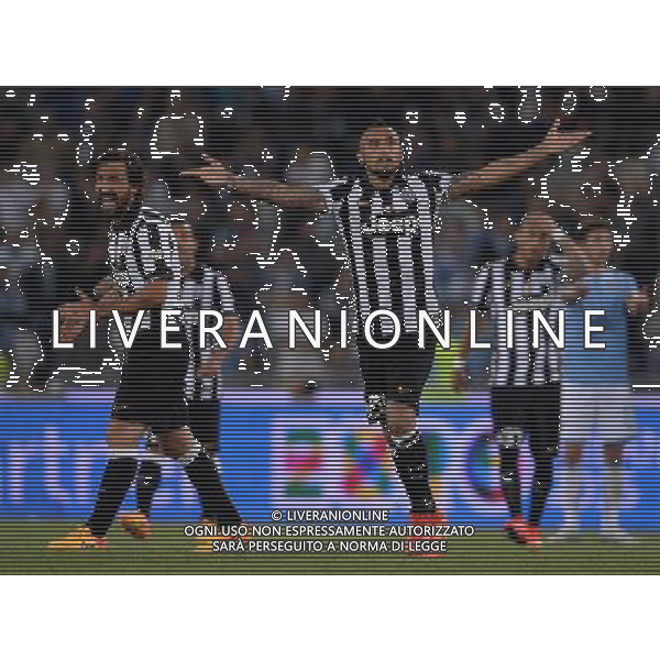 Coppa Italia TIM Cup 2014/2015 Finale Roma - 20.05.2015 Juventus-Lazio Nella Foto: esultanza di vidal e pirlo dopo il gol di alessandro matri /Ph.Vitez-Ag. Aldo Liverani