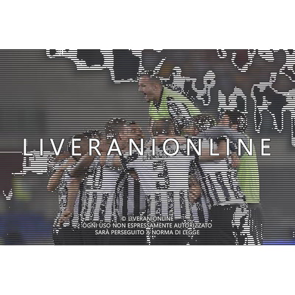 Roma - 20/05/2015 - Stadio Olimpico - Finale Tim Cup 2014-2015 - Juventus vs SS Lazio - nella foto: Esultanza giocatori della Juventus a fine gara / Ph. Fabrizio Corradetti - Ag. Aldo Liverani Sas
