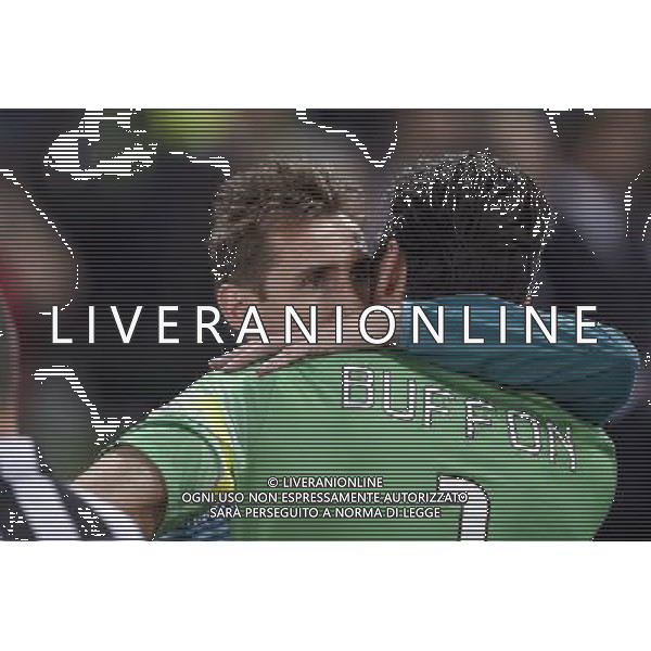 Roma - 20/05/2015 - Stadio Olimpico - Finale Tim Cup 2014-2015 - Juventus vs SS Lazio - nella foto: Miroslav Klose e Gianluigi Buffon / Ph. Fabrizio Corradetti - Ag. Aldo Liverani Sas