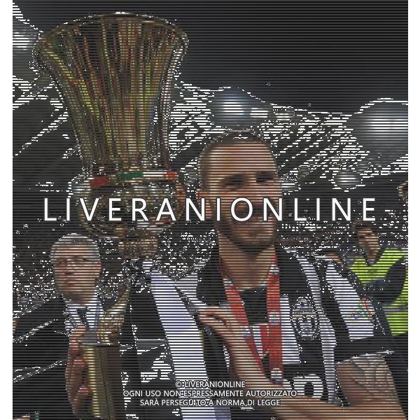 Coppa Italia TIM Cup 2014/2015 Finale Roma - 20.05.2015 Juventus-Lazio Nella Foto: leonardo bonucci con la coppa /Ph.Vitez-Ag. Aldo Liverani