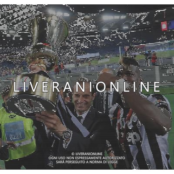 Coppa Italia TIM Cup 2014/2015 Finale Roma - 20.05.2015 Juventus-Lazio Nella Foto: massimiliano allegri con la coppa /Ph.Vitez-Ag. Aldo Liverani
