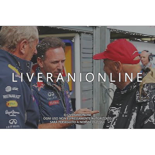 (L to R): Dr Helmut Marko (AUT) Red Bull Motorsport Consultant with Christian Horner (GBR) Red Bull Racing Team Principal and Niki Lauda (AUT) Mercedes Non-Executive Chairman. 21.05.2015. Formula 1 World Championship, Rd 6, Monaco Grand Prix, Monte Carlo, Monaco, Practice Day. AG ALDO LIVERANI SAS OINLY ITALY