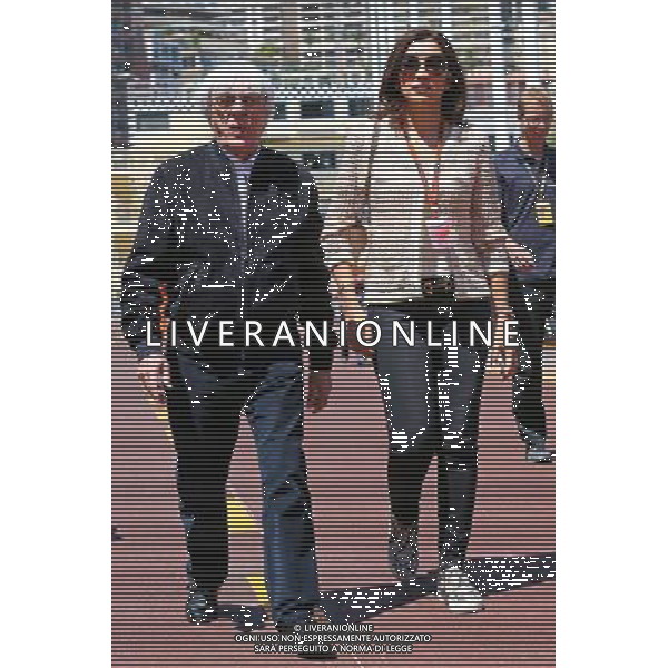 (L to R): Bernie Ecclestone (GBR) with Fabiana Flosi (BRA). 22.05.2015. Formula 1 World Championship, Rd 6, Monaco Grand Prix, Monte Carlo, Monaco, Friday. AG ALDO LIVERANI SAS ONLY ITALY