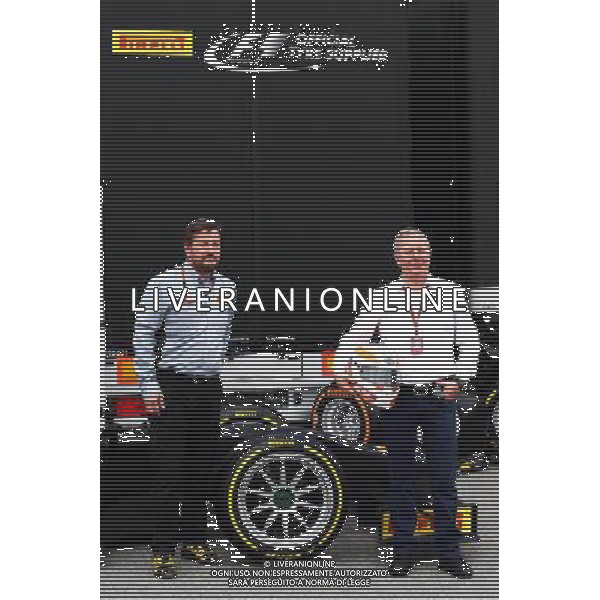 (L to R): Paul Hembery (GBR) Pirelli Motorsport Director and Martin Brundle (GBR) Sky Sports Commentator with the Pirelli 18\' (Inch) tyre. 23.05.2015. Formula 1 World Championship, Rd 6, Monaco Grand Prix, Monte Carlo, Monaco, Qualifying Day AG ALDO LIVERANI SAS ONLY ITALY