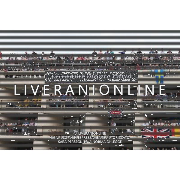 Fans in the Fairmont Monte Carlo hotel. 23.05.2015. Formula 1 World Championship, Rd 6, Monaco Grand Prix, Monte Carlo, Monaco, Qualifying Day AG ALDO LIVERANI SAS ONLY ITALY