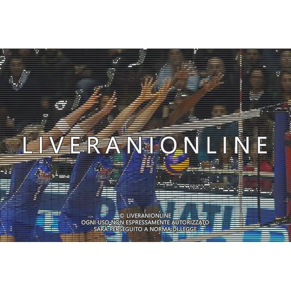 RAVENNA 23/05/2015. VOLLEY PALLAVOLO. ITALIA - CINA 3-0 NELLA FOTO Il muro delle azzurre AG ALDO LIVERANI SAS
