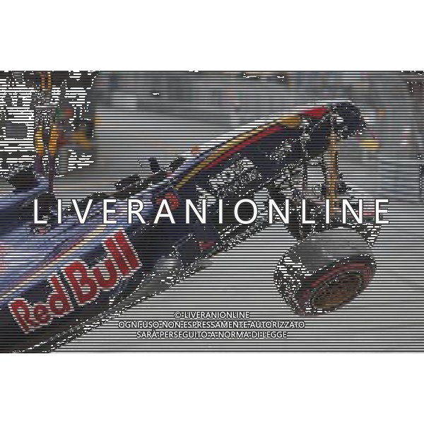 Max Verstappen (NL), Scuderia Toro Rosso crashes during the race 24.05.2015. Formula 1 World Championship, Rd 6, Monaco Grand Prix, Monte Carlo, Monaco, Race Day. AG ALDO LIVERANI SAS ONLY ITALY