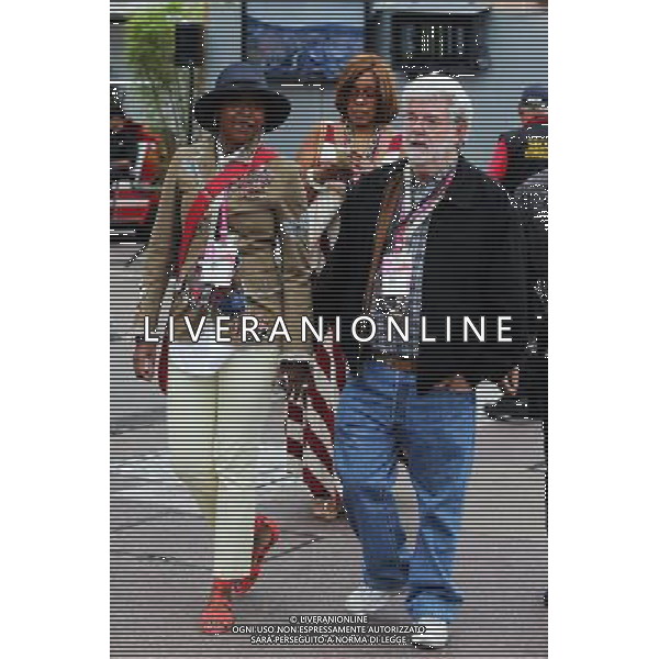 George Lucas (USA) Star Wars Creator with his wife Mellody Hobson (USA). 23.05.2015. Formula 1 World Championship, Rd 6, Monaco Grand Prix, Monte Carlo, Monaco, Qualifying Day AG ALDO LIVERANI SAS ONLY ITALY