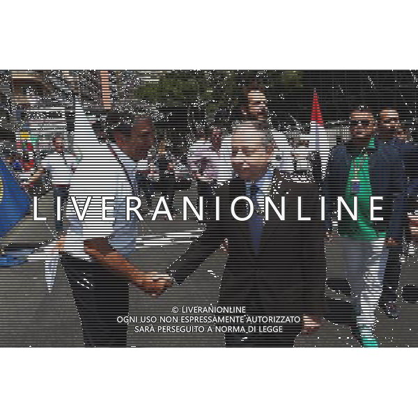 (L to R): Pasquale Lattuneddu (ITA) of the FOM with Jean Todt (FRA) FIA President on the grid. 24.05.2015. Formula 1 World Championship, Rd 6, Monaco Grand Prix, Monte Carlo, Monaco, Race Day. AG ALDO LIVERANI SAS ONLY ITALY