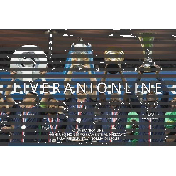 Joie PSG - Joie PSG - Thiago Silva / Lucas Moura / Zlatan Ibrahimovic / Blaise Matuidi / Zoumana Camara - 30.05.2015 - Auxerre / Paris Saint Germain - Finale Coupe de France Photo : Andre Ferreira / Icon Sport AG ALDO LIVERANI SAS ONLY ITALY