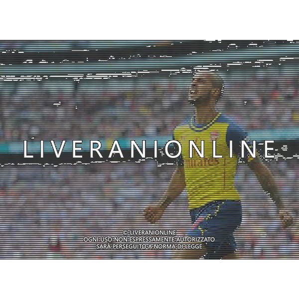 CELE - Arsenal\'s Theo Walcott celebrates scoring the opening goal Photographer Ashley Crowden/CameraSport Football - The FA Cup Final - Aston Villa v Arsenal - Saturday 30th May 2015 - Wembley - London © CameraSport - 43 Linden Ave. Countesthorpe. Leicester. England. LE8 5PG - Tel: +44 (0) 116 277 4147 - admin@camerasport.com - www.camerasport.com AG ALDO LIVERANI SAS ONLY ITALY
