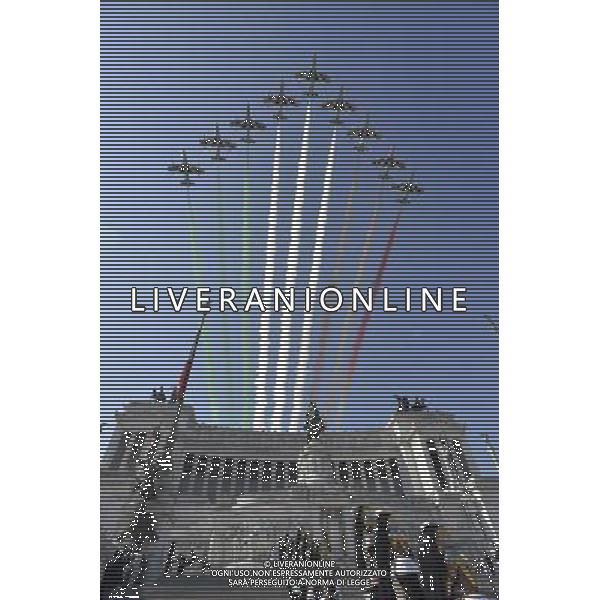 Celebrazioni del 69mo anniversario della Festa della Repubblica Italiana cerimoniale della parata militare a Roma 2 giugno 2015 nella foto le Frecce Tricolori ©Corradetti/AGENZIA ALDO LIVERANI Sas