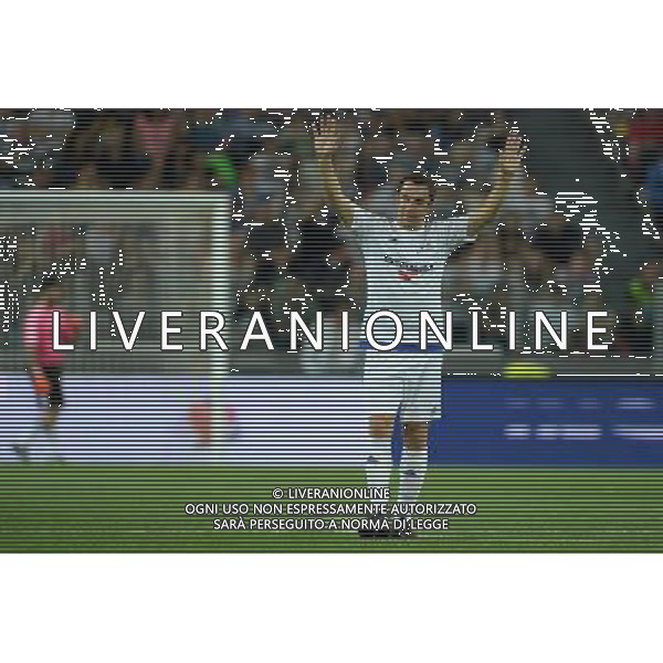 Partita del Cuore 2015 Nazionale Torino - 02.06.2015 Nazionale Cantanti vs Campioni per la Ricerca Nella Foto:del piero saluta i tifosi /Ph.Vitez-Ag. Aldo Liverani