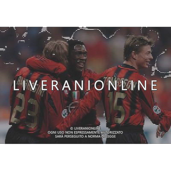 MILAN - UDINESE COPPA ITALIA TIM CUP 26/01/2005 NELLA FOTO ESULTANZA DOPO IL GOL DI MASSIMO AMBROSINI FOTO LUZZANI/AGENZIA ALDO LIVERANI