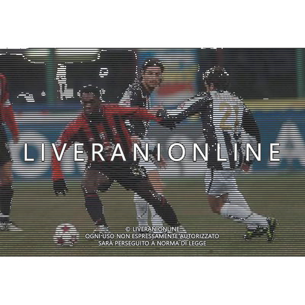 MILAN - UDINESE COPPA ITALIA TIM CUP 26/01/2005 NELLA FOTO CLARENCE SEEDORF E PAZIENZA MICHELE FOTO LUZZANI/AGENZIA ALDO LIVERANI