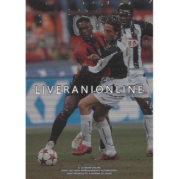 MILAN - UDINESE COPPA ITALIA TIM CUP 26/01/2005 NELLA FOTO CLARENCE SEEDORF E MAURI STEFANO FOTO LUZZANI/AGENZIA ALDO LIVERANI