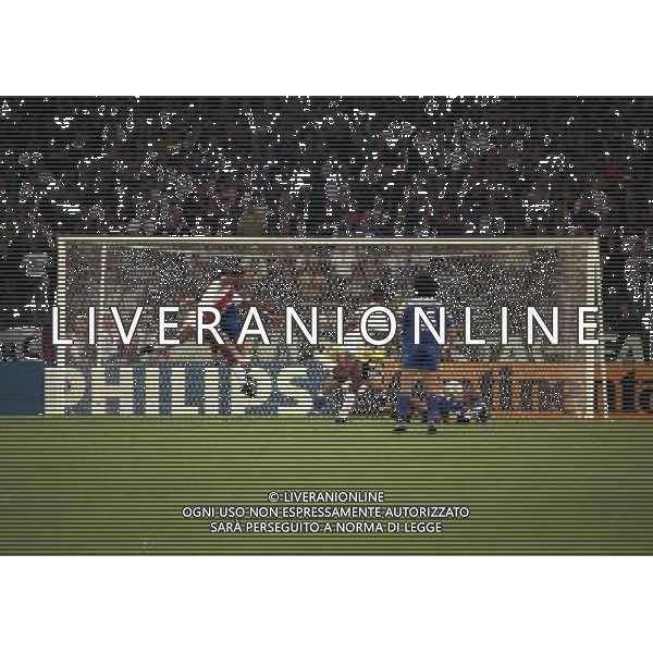 ROMA 22 MAGGIO 1996 FINALE DI CHAMPIONS LEAGUE JUVENTUS -AJAX NELLA FOTO AZIONE DI GIOCO AG ALDO LIVERANI SAS