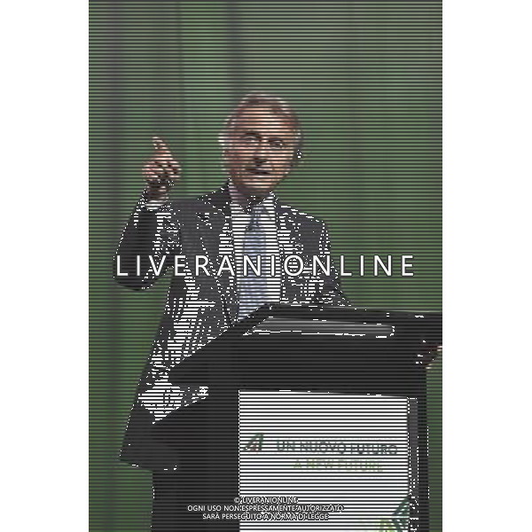 Presentazione del nuovo Brand, della nuova immagine e dei nuovi servizi Alitalia all\'Aeroporto Internazionale \'Leonardo Da Vinci\' Hangar 7, Fiumicino Roma 04 giugno 2015 nella foto Luca Cordero di Montezemolo Presidente ©Corradetti/AGENZIA ALDO LIVERANI Sas