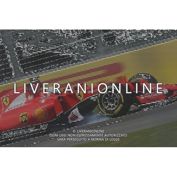 Sebastian Vettel (GER) Ferrari SF15-T locks up under braking. 05.06.2015. Formula 1 World Championship, Rd 7, Canadian Grand Prix, Montreal, Canada, Practice Day. /AGENZIA ALDO LIVERANI Sas - ITALY ONLY - EDITORIAL USE ONLY- Prove libere